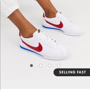 Retro Nike sneakers never worn